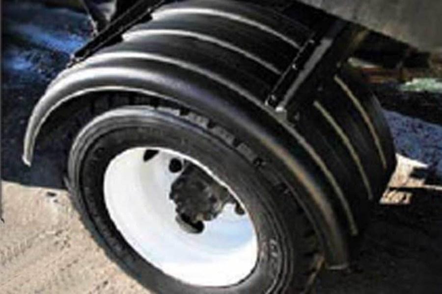 Minimizer 19.5" Galvanized Colored Plastic Fender Additional view