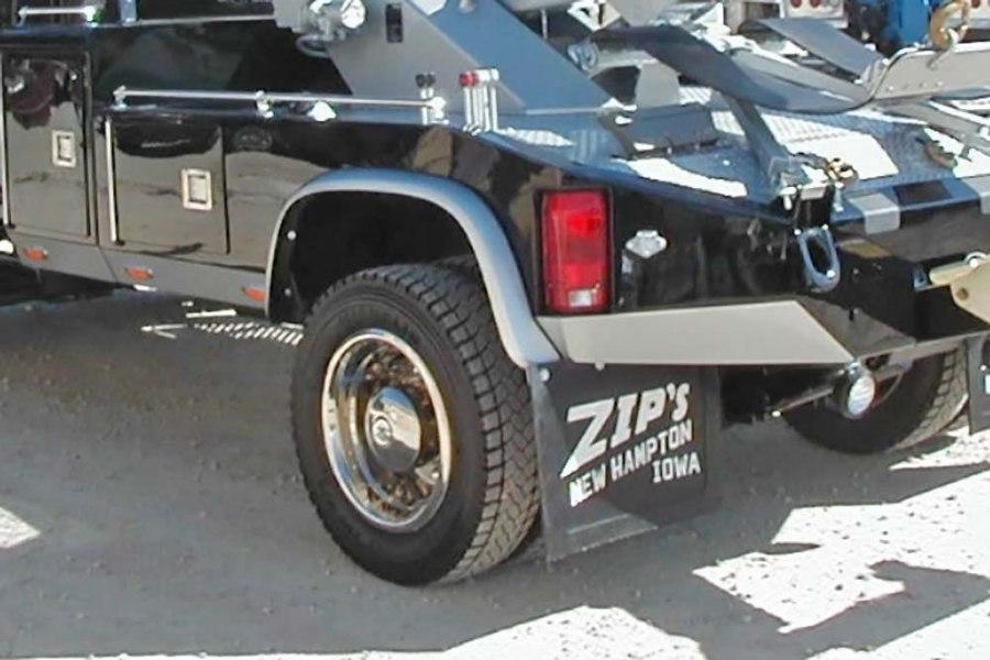 Picture of Phoenix Fender Flare 3" Challenger 4700 and Holmes 460