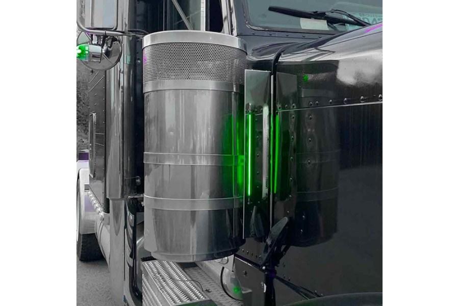 Picture of Trux 15" Multifit Louvered "Glow Trim" Air Cleaner LED Light Bars - Peterbilt