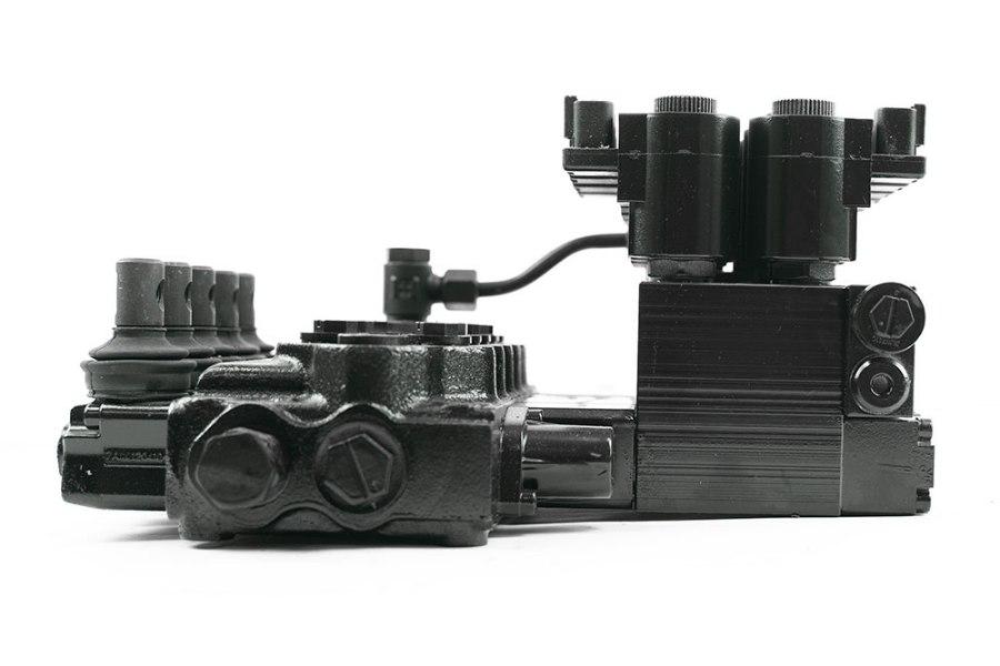 Picture of Miller 5-Spool Valve, 12V Walvoil DTU