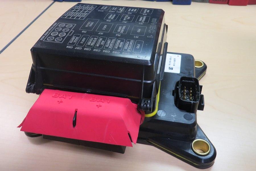 MW emleu ページ Engine Control Unit ECU ECM MT62.1 1026200GH509 28358084