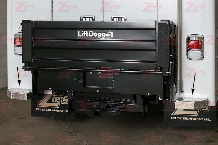 Picture of Rear Corner Step, Aluminum Diamond Plated