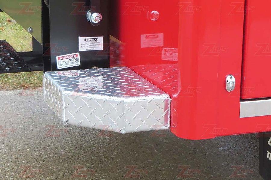 Picture of Rear Corner Step, Aluminum Diamond Plated