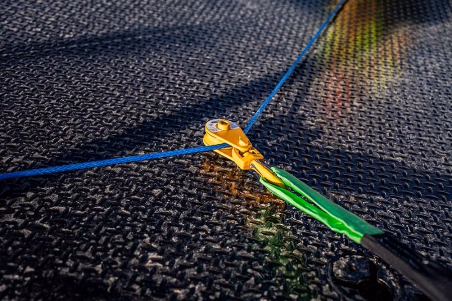 Picture of SafeAll Snatch Block with Swivel Hook