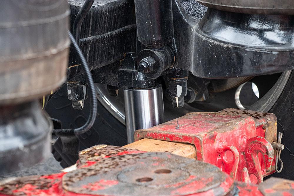 AW Direct U-Bolt Lifting Attachment | Zip's