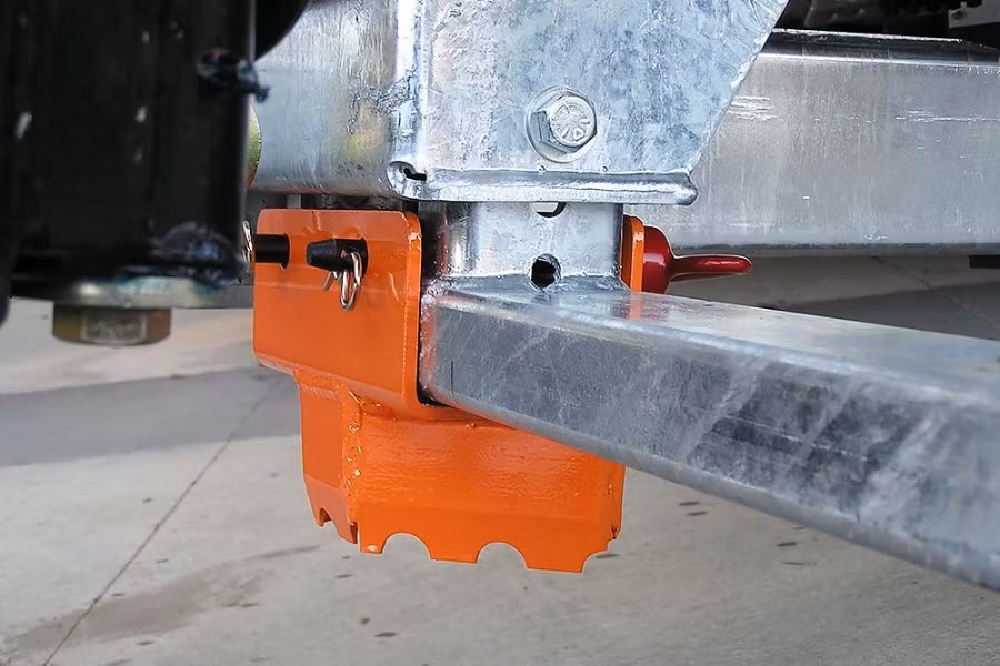 Picture of Zip's Miller Car Carriers Custom Anchor Spade