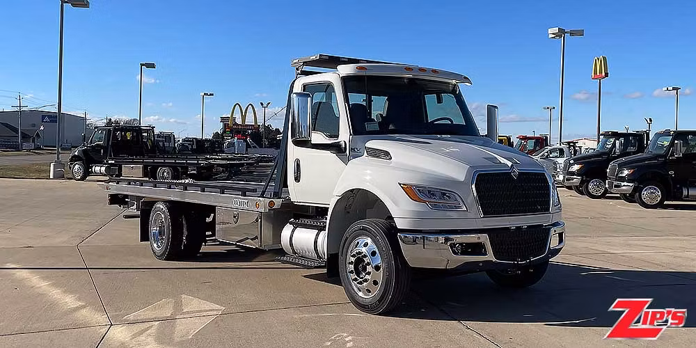 Picture of 2025 Century Aluminum 12 Series LCG™ Car Carrier, International MV, 22033