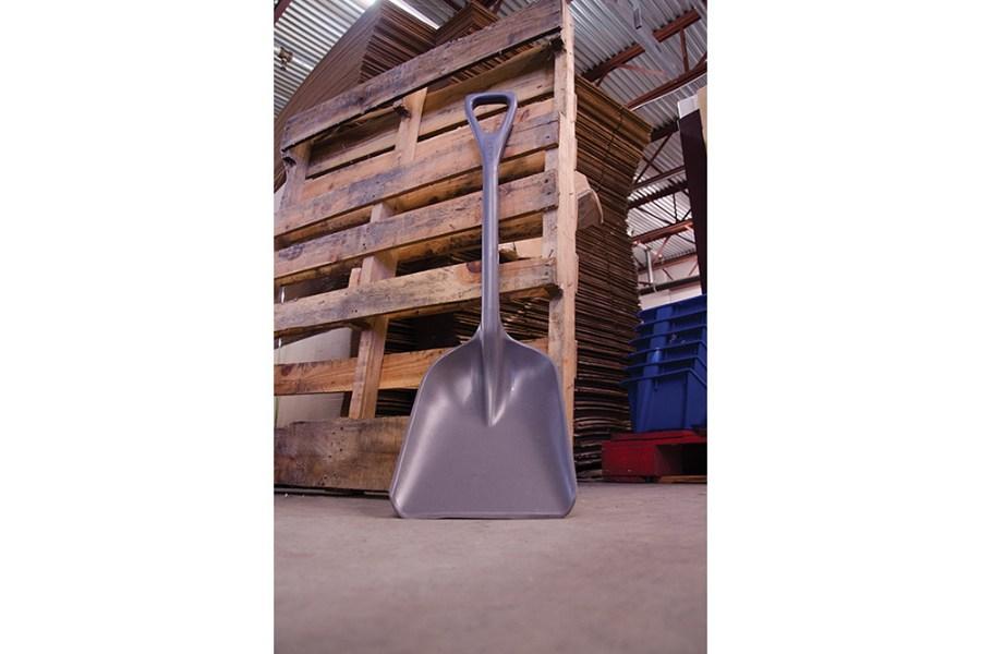 Remco Industrial Shovel Additional Angle
