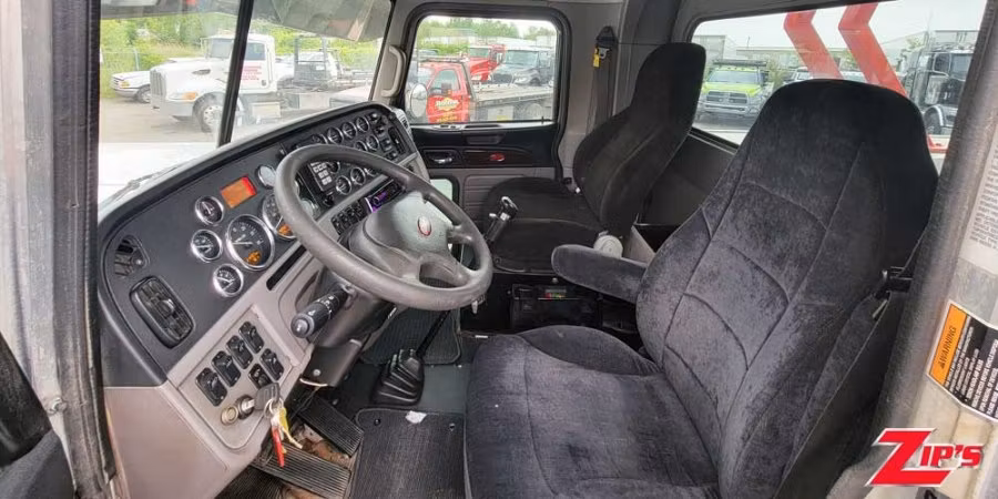 Picture of 2005 Century 5230 30 Ton Wrecker, 2012 Peterbilt 389, 20374