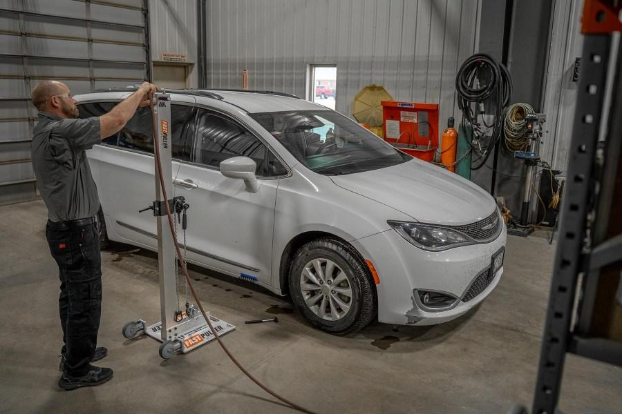 Picture of GUNI Wheel Fast Puller Dent Puller