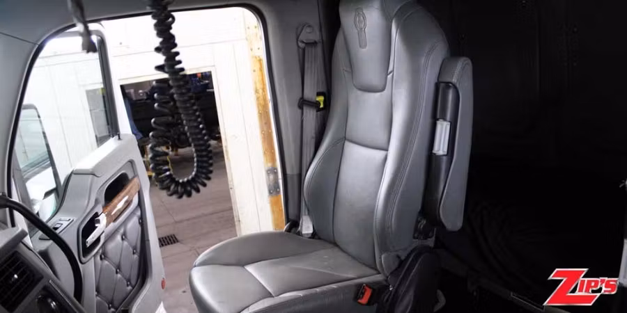 Picture of 2018 Vulcan V100 50 Ton Wrecker, 2020 Kenworth T880 w/28" Sleeper, 22814