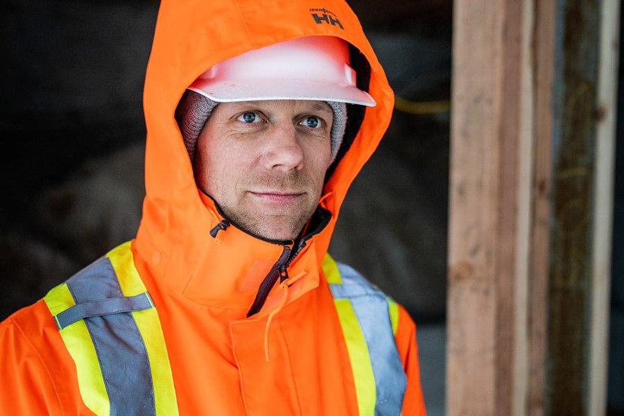 Picture of Helly Hansen Alta Hi-Vis Insulated Winter Jacket with Contrasting Tape