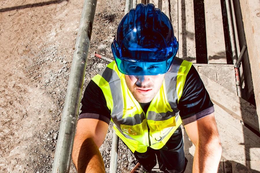 Picture of Portwest Peak View Vented Safety Hard Hat