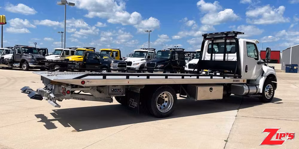 Picture of 2025 Century Aluminum 12 Series LCG™ Car Carrier, International MV, 22032