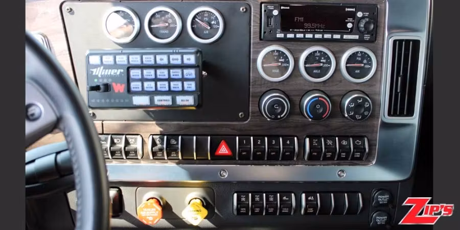 Picture of 2025 Century 5130 25 Ton Wrecker, Western Star 4900 with 36" Sleeper, 21490