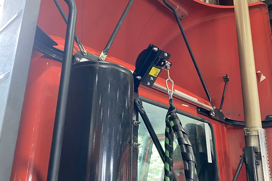 Picture of EZ Claw Stanchion Bracket Kit with Sling