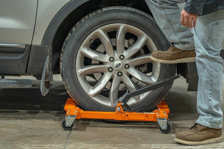 Picture of GUNI 360 Vehicle Positioning Dolly