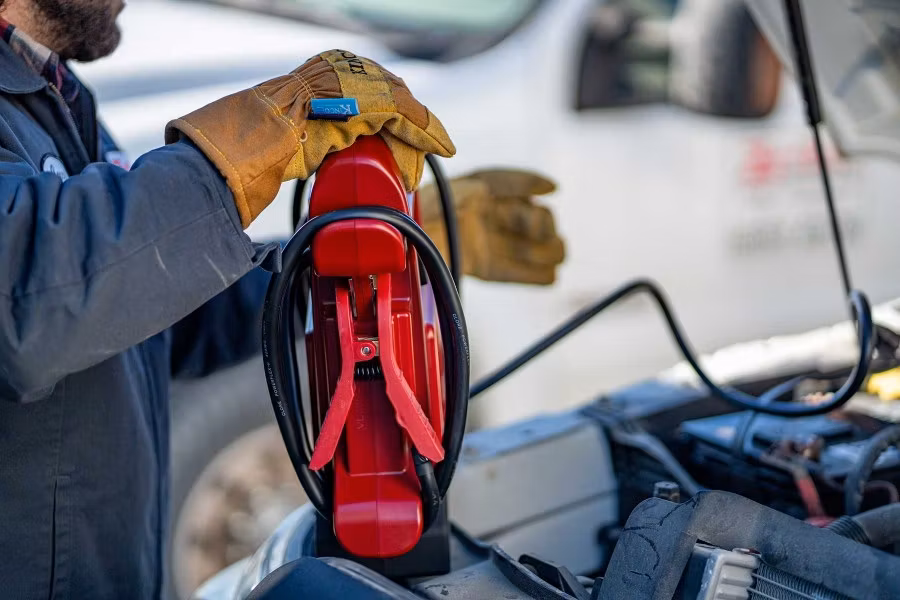 Picture of Jump-N-Carry 1700 Peak Amp Premium 12 Volt Jump Starter