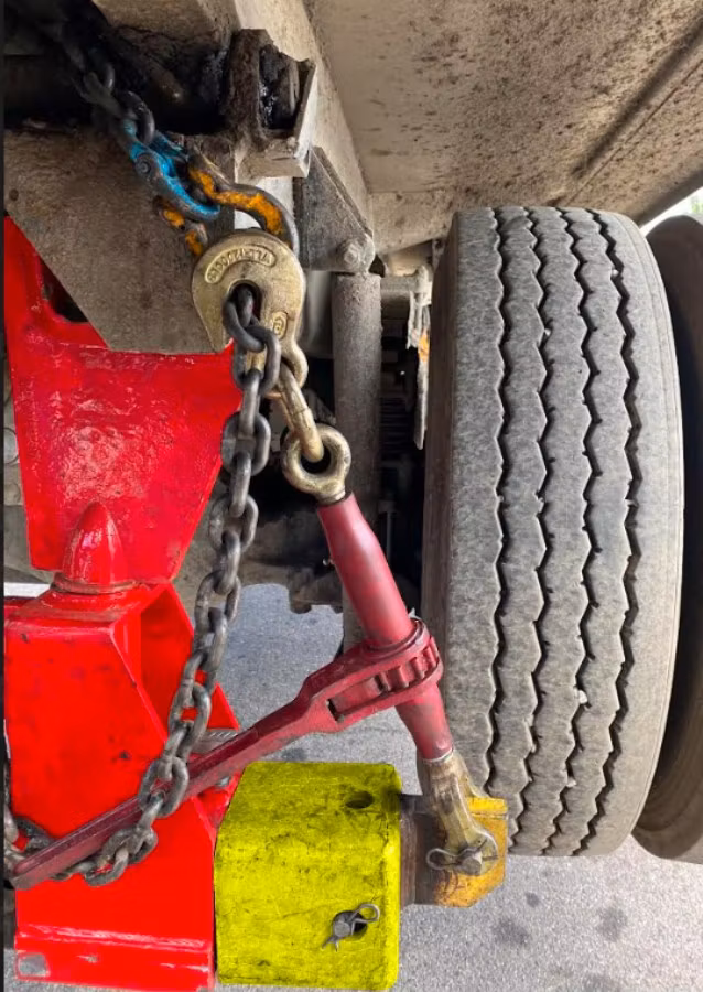 Picture of Zip's Heavy Duty End Caps and Binder Securement Kit