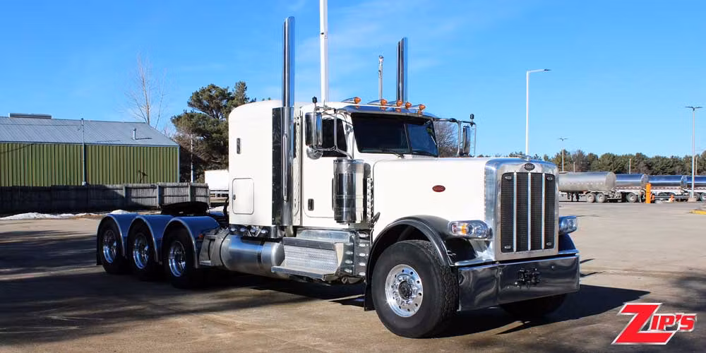 Picture of 2022 Peterbilt 389 Road Tractor with 48" Sleeper, 23210