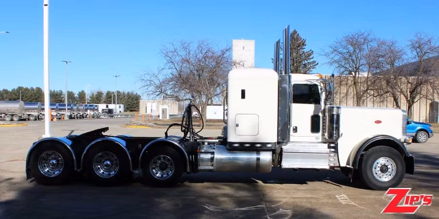 Picture of 2022 Peterbilt 389 Road Tractor with 48" Sleeper, 23210