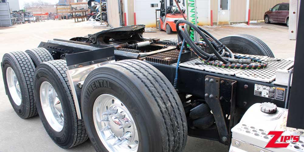 Picture of 2016 Kenworth T880 with 44" Sleeper Road Tractor, 23169