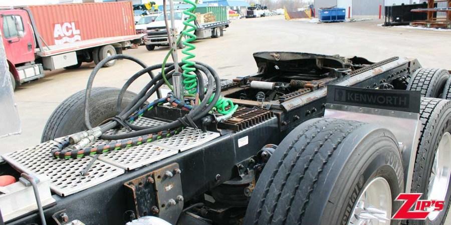 Picture of 2016 Kenworth T880 with 44" Sleeper Road Tractor, 23169