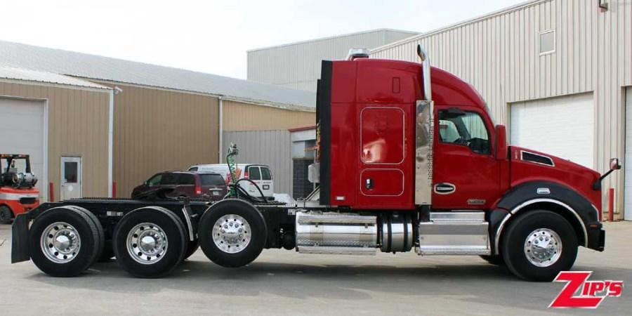 Picture of 2016 Kenworth T880 with 44" Sleeper Road Tractor, 23169