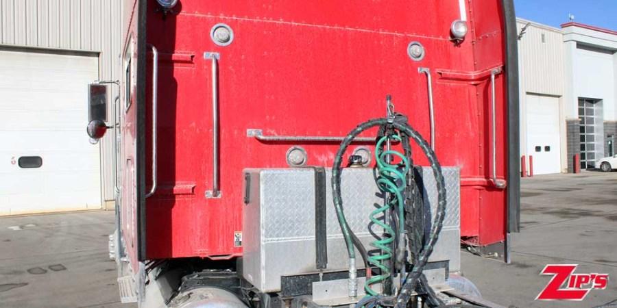 Picture of 2021 Peterbilt 389 Road Tractor w/64" Sleeper, 23214