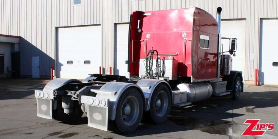 Picture of 2021 Peterbilt 389 Road Tractor w/64" Sleeper, 23214