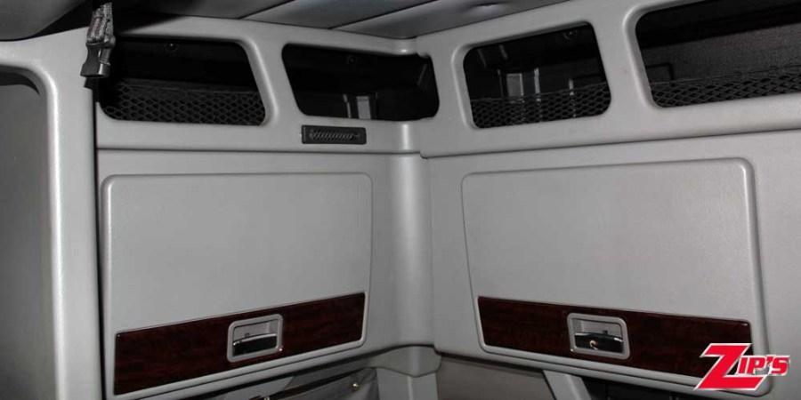 Picture of 2021 Peterbilt 389 Road Tractor w/64" Sleeper, 23214