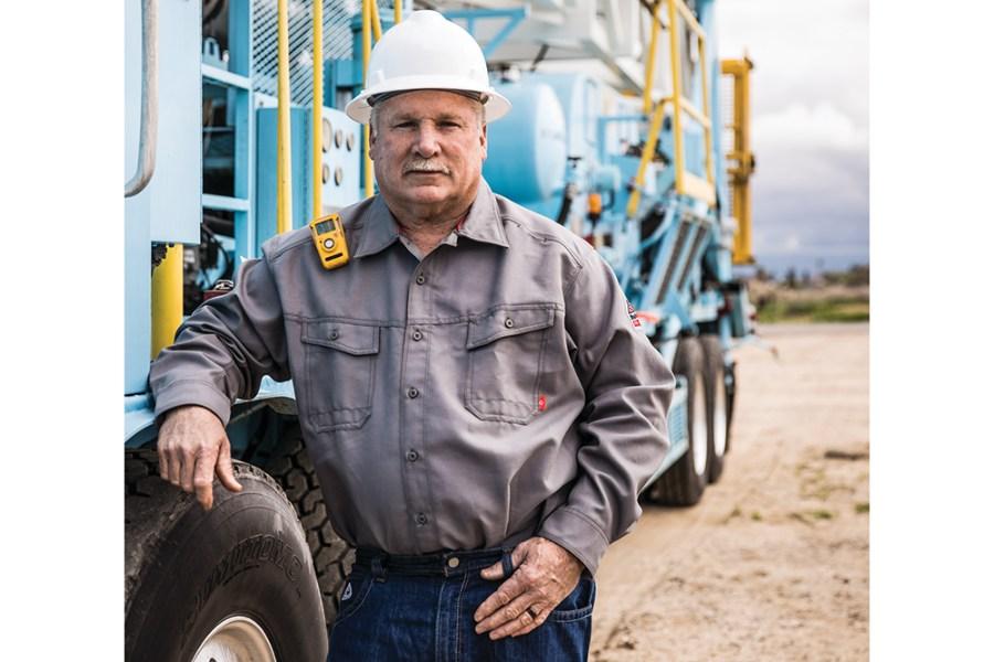 Picture of Bulwark iQ Series Endurance Collection Men's FR Work Shirt