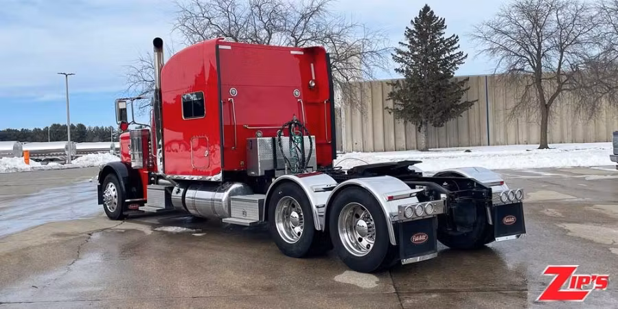 Picture of 2021 Peterbilt 389 Road Tractor w/64" Sleeper, 23214