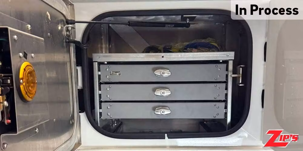 Picture of 2026 Century 9055XL 50 Ton Wrecker w/XP850 Side Puller, Peterbilt 567, 22825