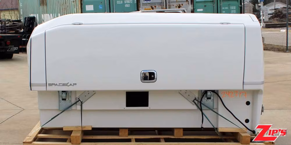 Picture of SpaceKap Wild Service Body, For Chevrolet 2500HD/3500HD, 937525-01