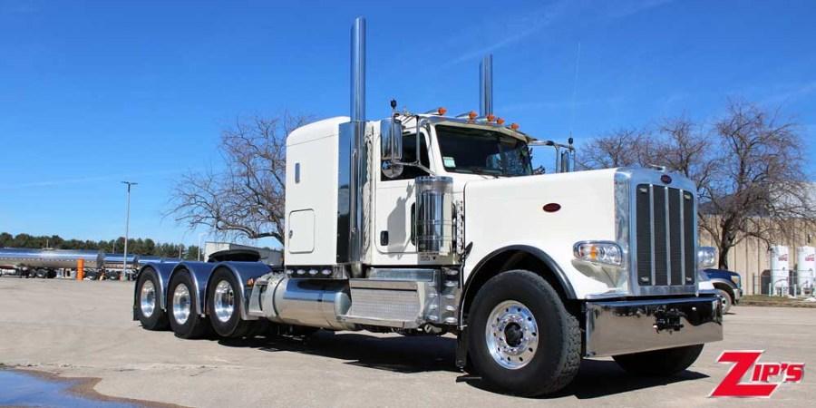 Picture of 2022 Peterbilt 389 Road Tractor with 48" Sleeper, 23210