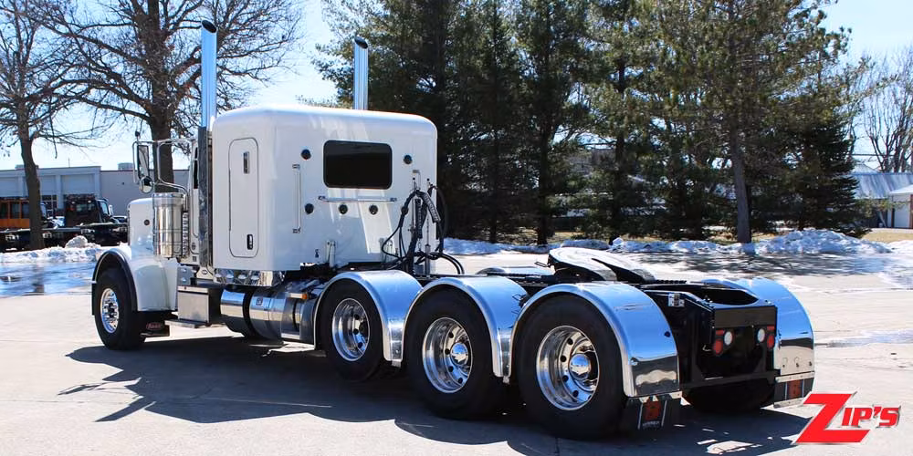 Picture of 2022 Peterbilt 389 Road Tractor with 48" Sleeper, 23210
