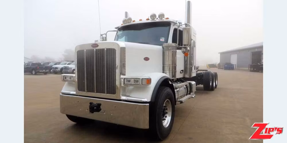 Picture of 2027 Vulcan V103 50 Ton Wrecker, XP850 Side Puller, Peterbilt 589 with 48" Sleeper, 23350