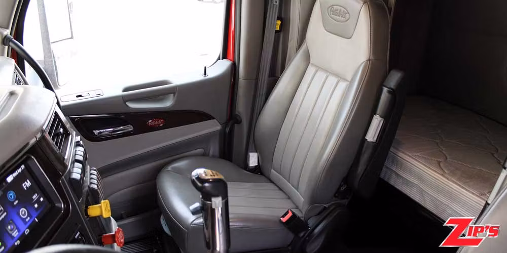 Picture of 2019 Century 1150 50 Ton Rotator Wrecker, Peterbilt 567 with 36" Sleeper, 23414