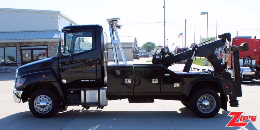Picture of 2018 Chevron 512 12 Ton Wrecker, Hino 258, 22803