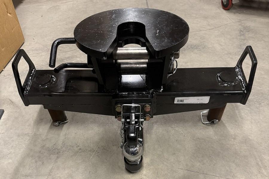 Picture of Zip's 5th Wheel Adapter with 23 Inch Center
