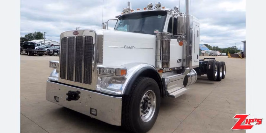 Picture of 2027 Century 9055XL 50 Ton Wrecker, Peterbilt 589 with 48" Sleeper, 23367