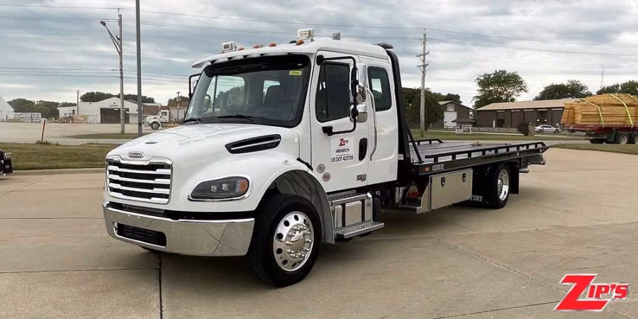 Picture of 2027 Century 21' 6" Steel 12 Series LCG™ Car Carrier, Freightliner M2EC, 23345
