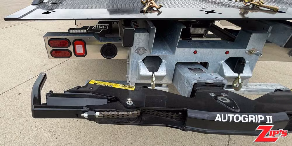 Picture of 2027 Century 21' 6" Steel 12 Series LCG™ Car Carrier, Freightliner M2EC, 23345