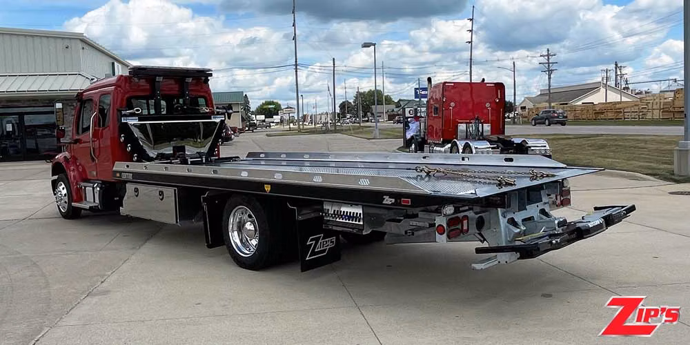 Picture of 2027 Century 21' 6" Steel 12 Series LCG™ Car Carrier, SP9000 Side Puller, Freightliner M2EC, 23347