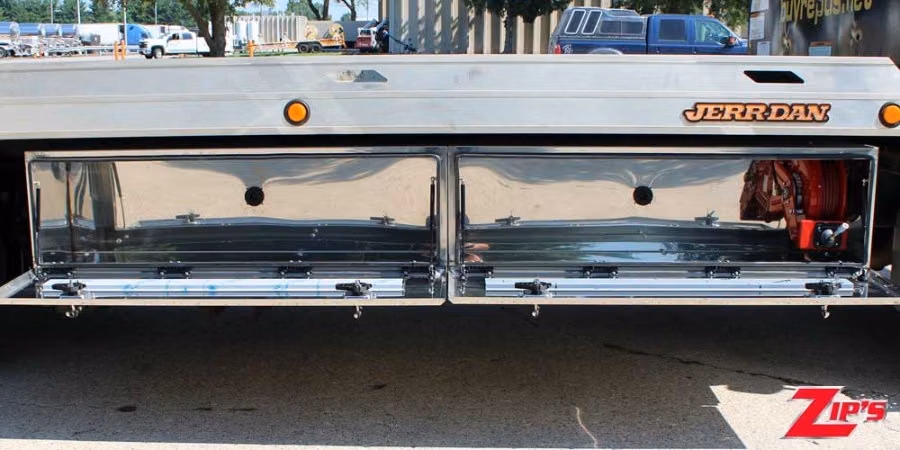 2016 Jerr-Dan 28' Aluminum Conventional 4 Car Carrier, Freightliner M2, 22790 Close Up Detail