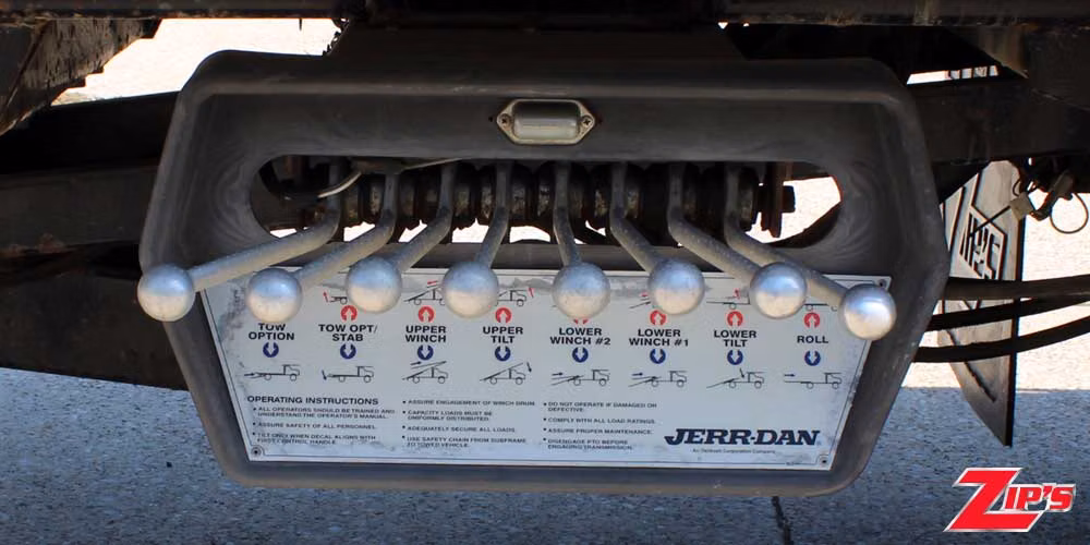 2016 Jerr-Dan 28' Aluminum Conventional 4 Car Carrier, Freightliner M2, 22790 Feature Close-up