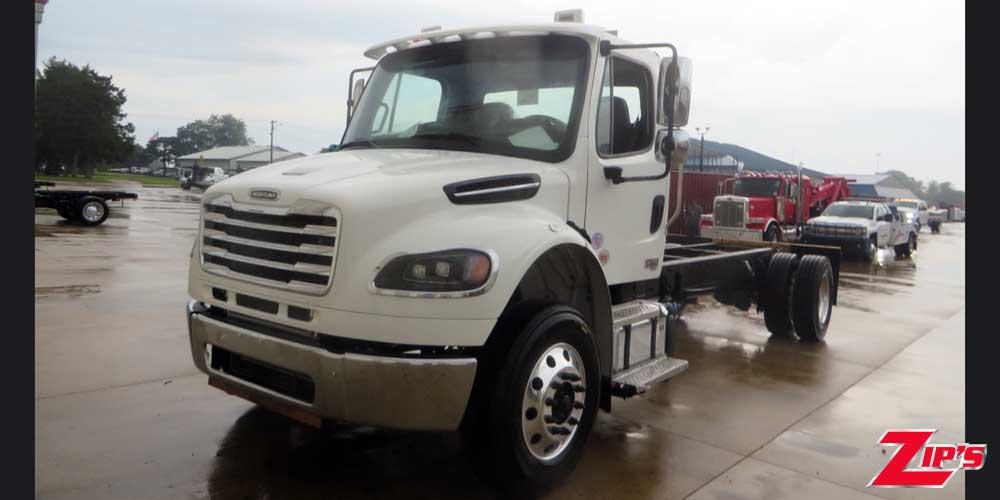 2027 Century 25' Steel 16 Series LCG™ Car Carrier, Freightliner M2, 23363