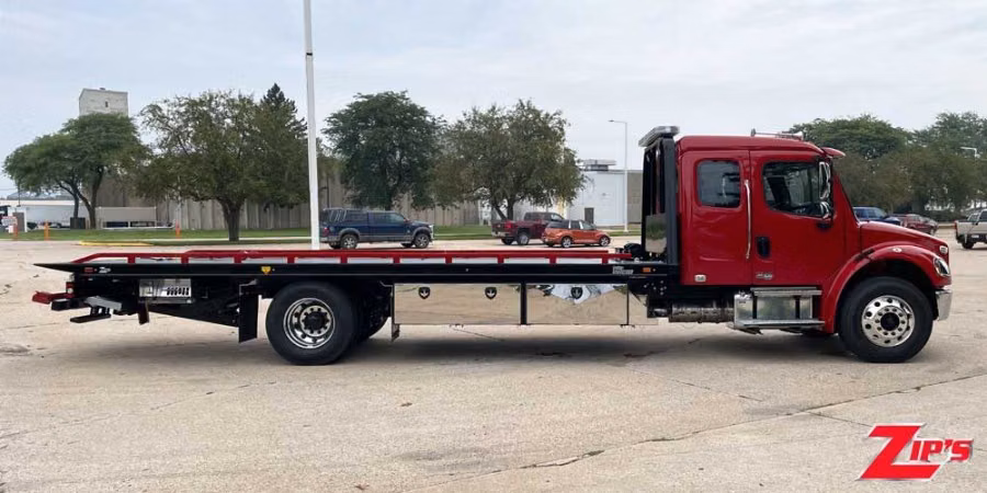 2027 Vulcan 24' Steel 16 Series LCG™ Car Carrier, Freightliner M2EC, 23330 Perspective View