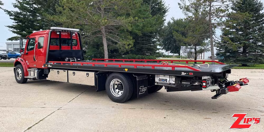 2027 Vulcan 24' Steel 16 Series LCG™ Car Carrier, Freightliner M2EC, 23330 Additional view